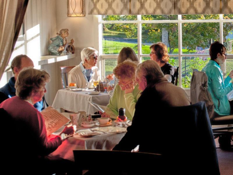 Telegraph House Motel Baddeck Ngoại thất bức ảnh